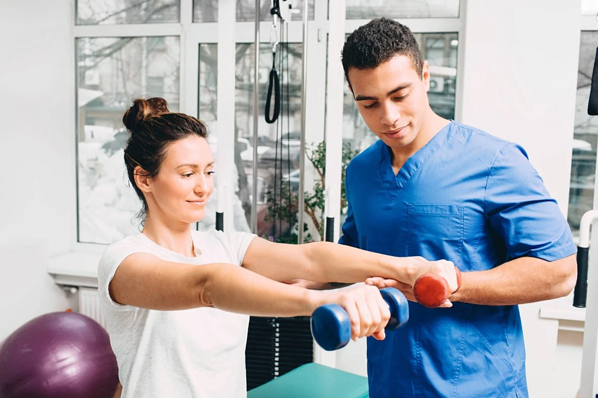 Sports injury rehabilitation at a St. Catharines physiotherapy clinic